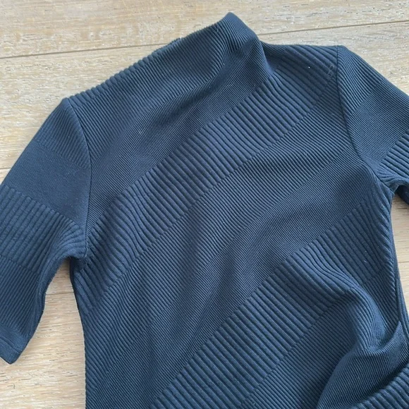 Modern Citizen asymmetric collar dark navy ribbed midi dress - Gorgeous! - Picture 4 of 6